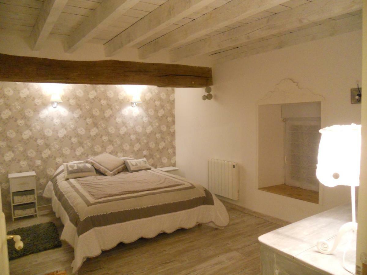 Gite La Nuit Etoilee Chez Champagne Mathelin Mareuil-le-Port Exterior photo