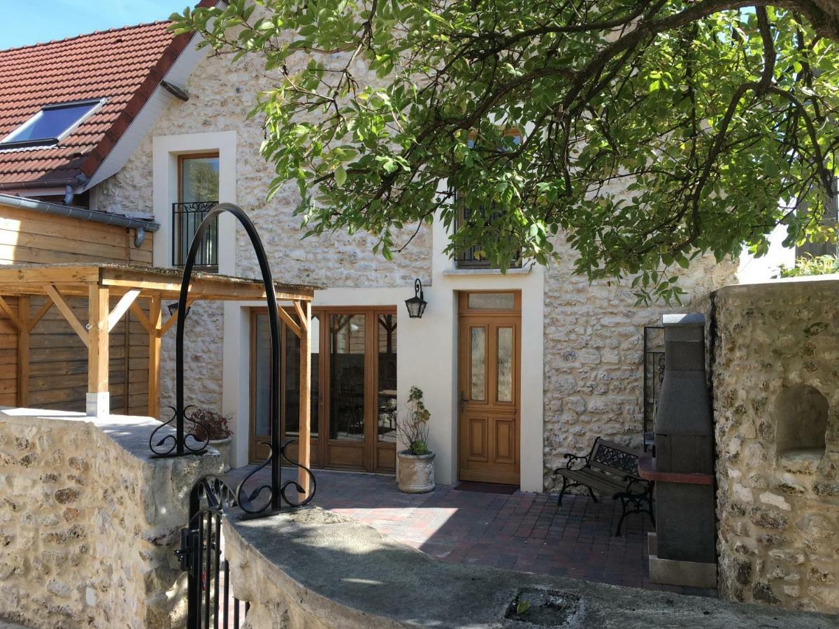 Gite La Nuit Etoilee Chez Champagne Mathelin Mareuil-le-Port Exterior photo